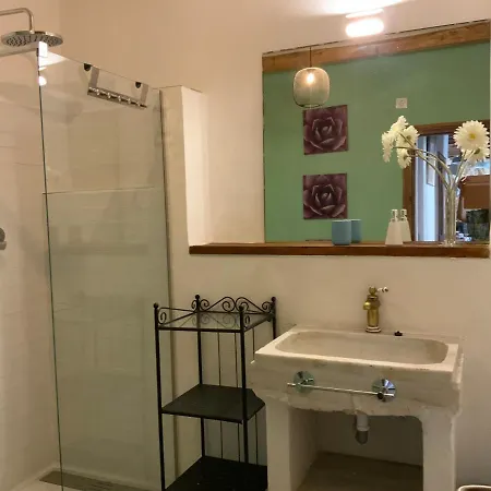Nacaren Apartment *